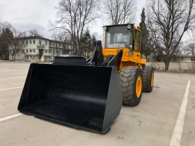 Челен товарач Volvo L90 , снимка 2