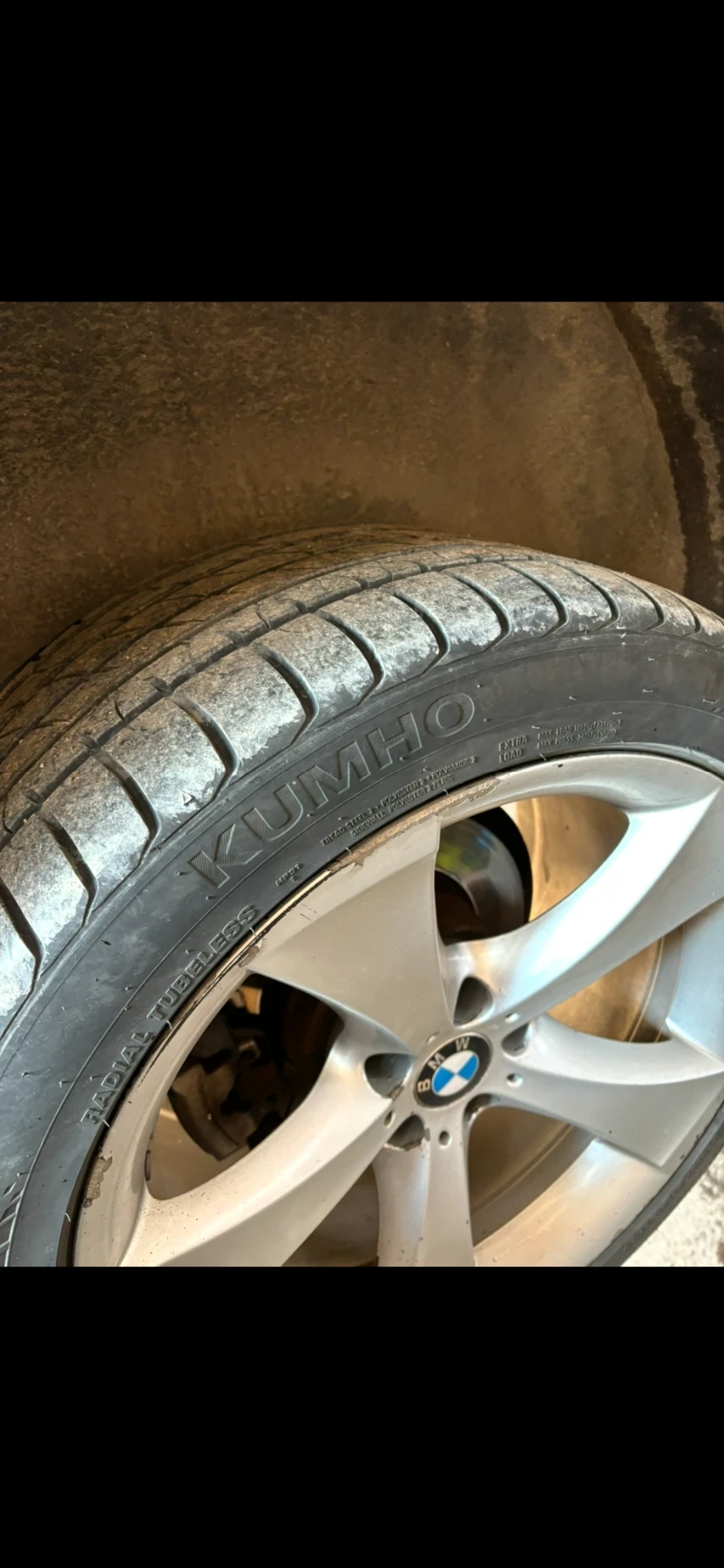 Гуми с джанти Kumho 275/40R20, снимка 7 - Гуми и джанти - 55307596