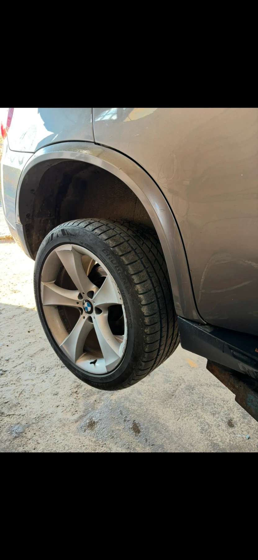 Гуми с джанти Kumho 275/40R20, снимка 3 - Гуми и джанти - 55307596