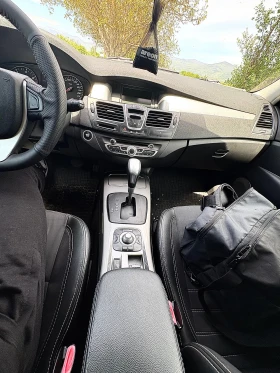 Renault Laguna 3 Facelift, снимка 12
