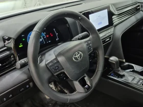 Toyota Camry HYBRID * ЧЕРЕН САЛОН * КАМЕРА * МЪРТВА ТОЧКА * , снимка 10