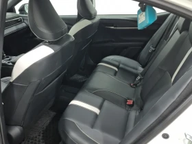 Toyota Camry HYBRID * ЧЕРЕН САЛОН * КАМЕРА * МЪРТВА ТОЧКА * , снимка 12