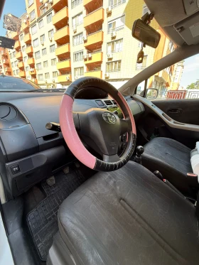 Toyota Yaris Хечбек , снимка 13