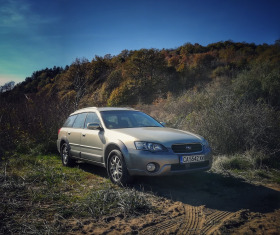 Subaru Outback  - [1] 