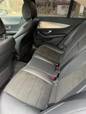 Обява за продажба на Mercedes-Benz E 400 * d AMG * 4matic * 9G ~58 500 лв. - изображение 7