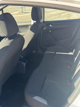 Peugeot 208, снимка 5