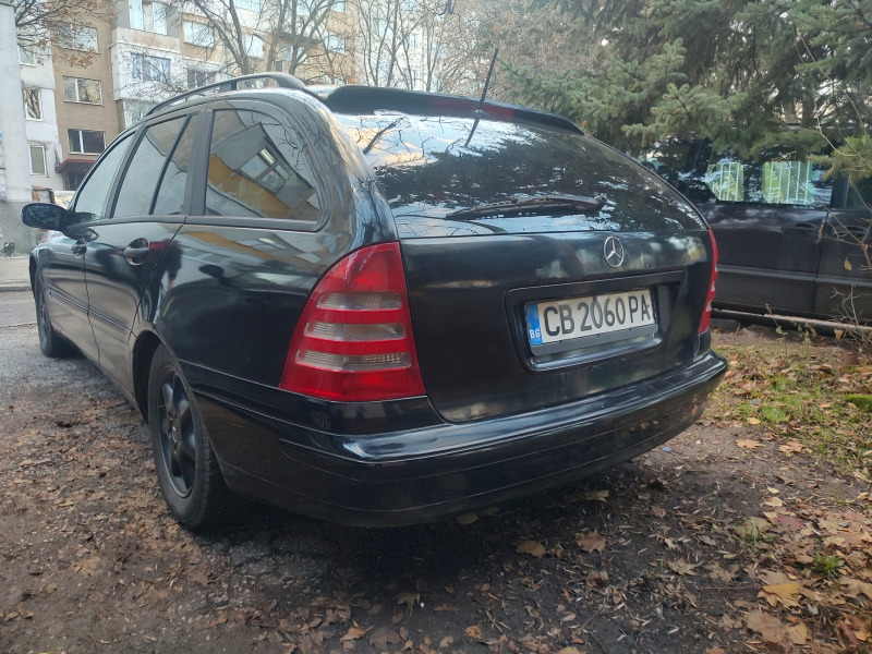 Mercedes-Benz C 200 2,0 Газ-Бензин, снимка 4 - Автомобили и джипове - 46265295