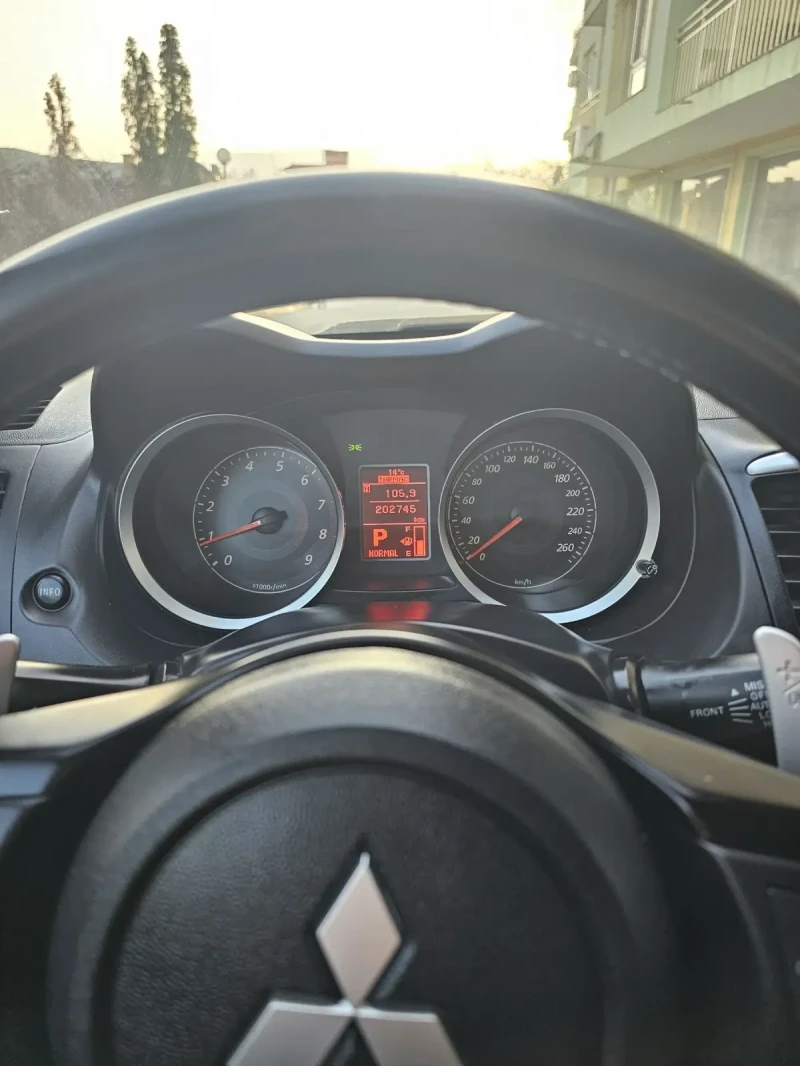 Mitsubishi Lancer RalliArt 2.0T, снимка 8 - Автомобили и джипове - 51372663