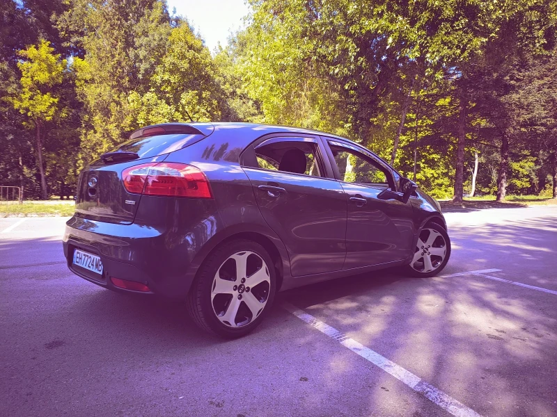 Kia Rio, снимка 4 - Автомобили и джипове - 47042286