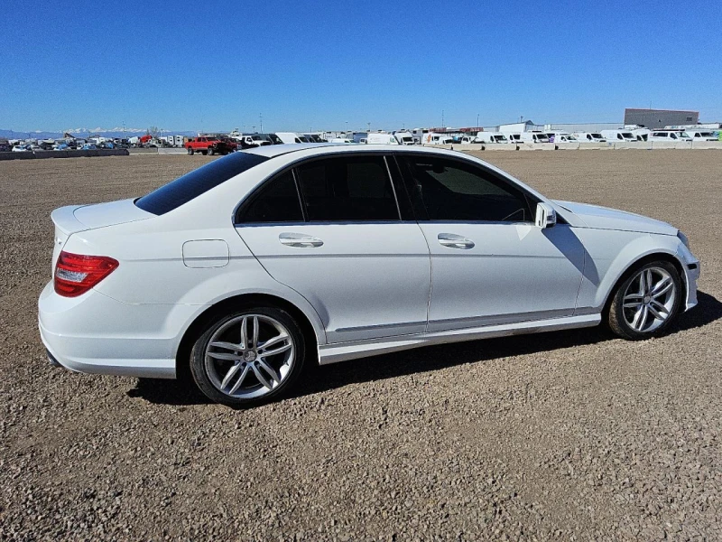 Mercedes-Benz C 300 MERCEDES-BENZ C 300 4MATIC, снимка 2 - Автомобили и джипове - 49463000