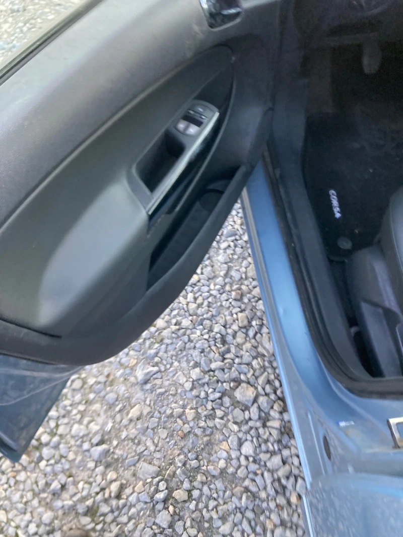 Opel Corsa 1.2 KLIMA, снимка 8 - Автомобили и джипове - 51540558