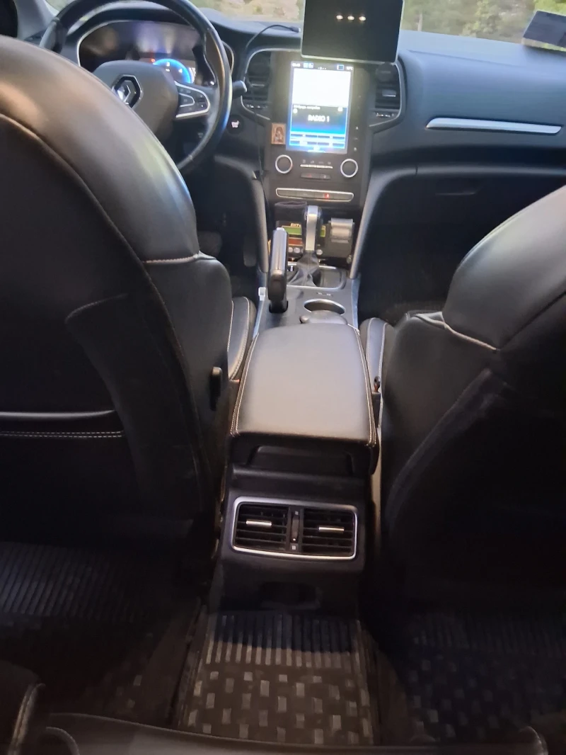 Renault Megane, снимка 7 - Автомобили и джипове - 52586926