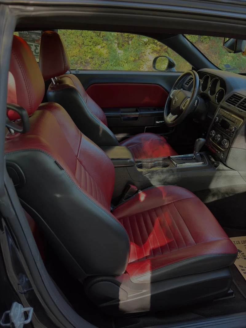 Dodge Challenger 3.6 V6, снимка 6 - Автомобили и джипове - 52834413