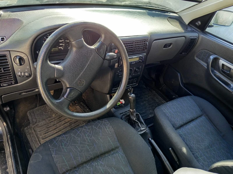 VW Polo, снимка 3 - Автомобили и джипове - 52423034