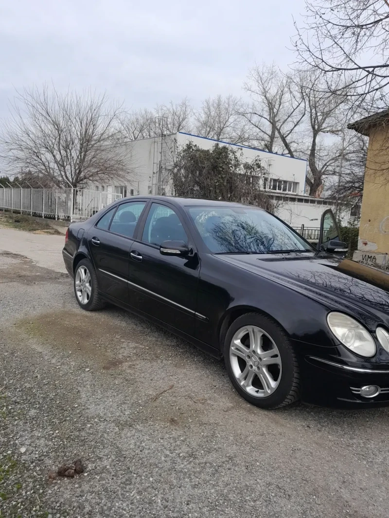 Mercedes-Benz E 280 Facelift LPG 4x4 E280 231ps, снимка 2 - Автомобили и джипове - 52676402