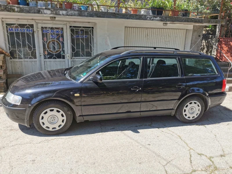 VW Passat, снимка 2 - Автомобили и джипове - 52682534