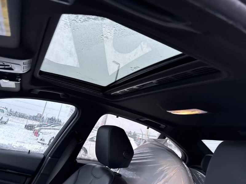 BMW 340 * 340i xDrive Sedan * CARFAX * БЕЗ ПЪРВОНАЧАЛНА ВН, снимка 11 - Автомобили и джипове - 53077305