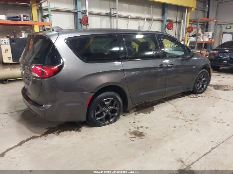 Chrysler Pacifica 3.6l Touring, снимка 4 - Автомобили и джипове - 53477542