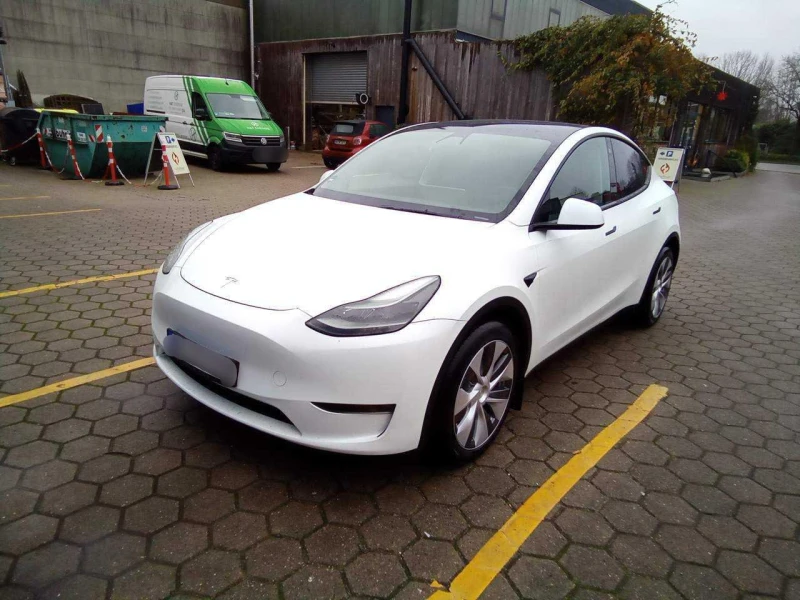 Tesla Model Y LR, снимка 2 - Автомобили и джипове - 53505726
