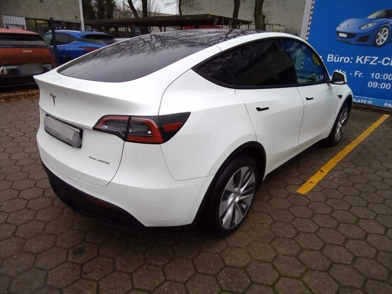 Tesla Model Y LR, снимка 3 - Автомобили и джипове - 53505726