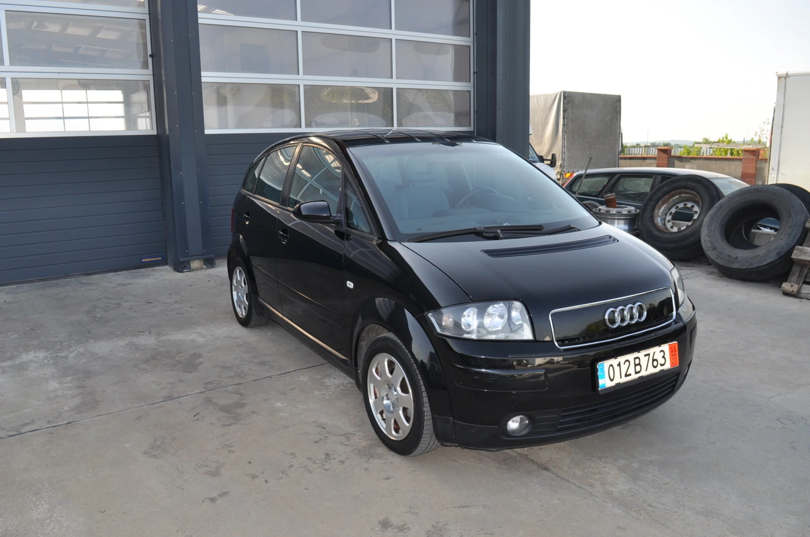 Audi A2 1.4 - изображение 2