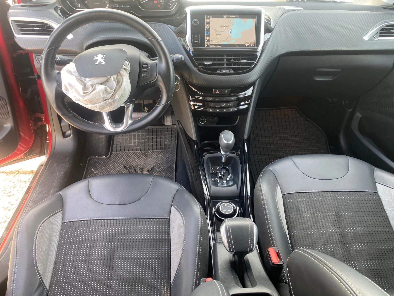 Peugeot 2008 1.2 PureTech 110 - изображение 10