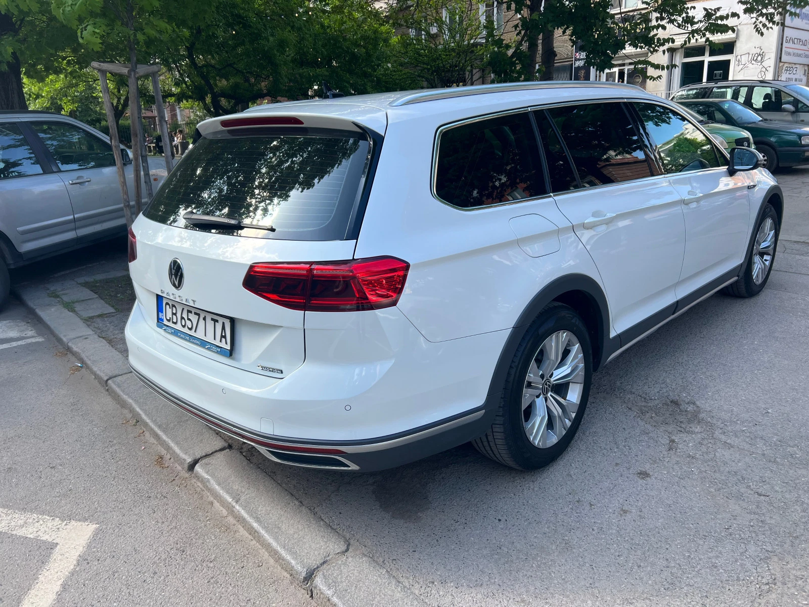 VW Passat Alltrack 2.0 TSI N1 - изображение 8