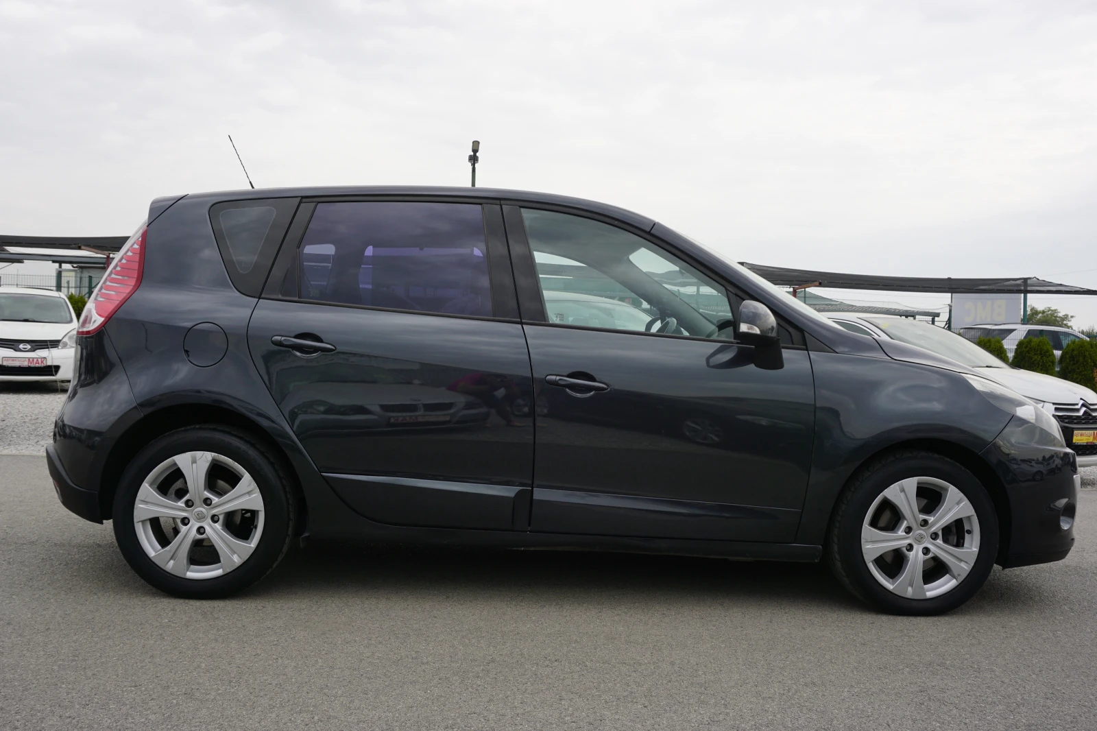 Renault Scenic X-MOD - изображение 8