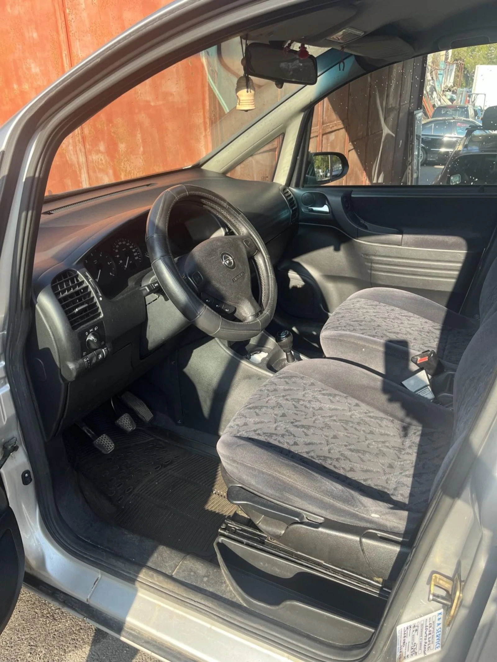 Opel Zafira  - изображение 6