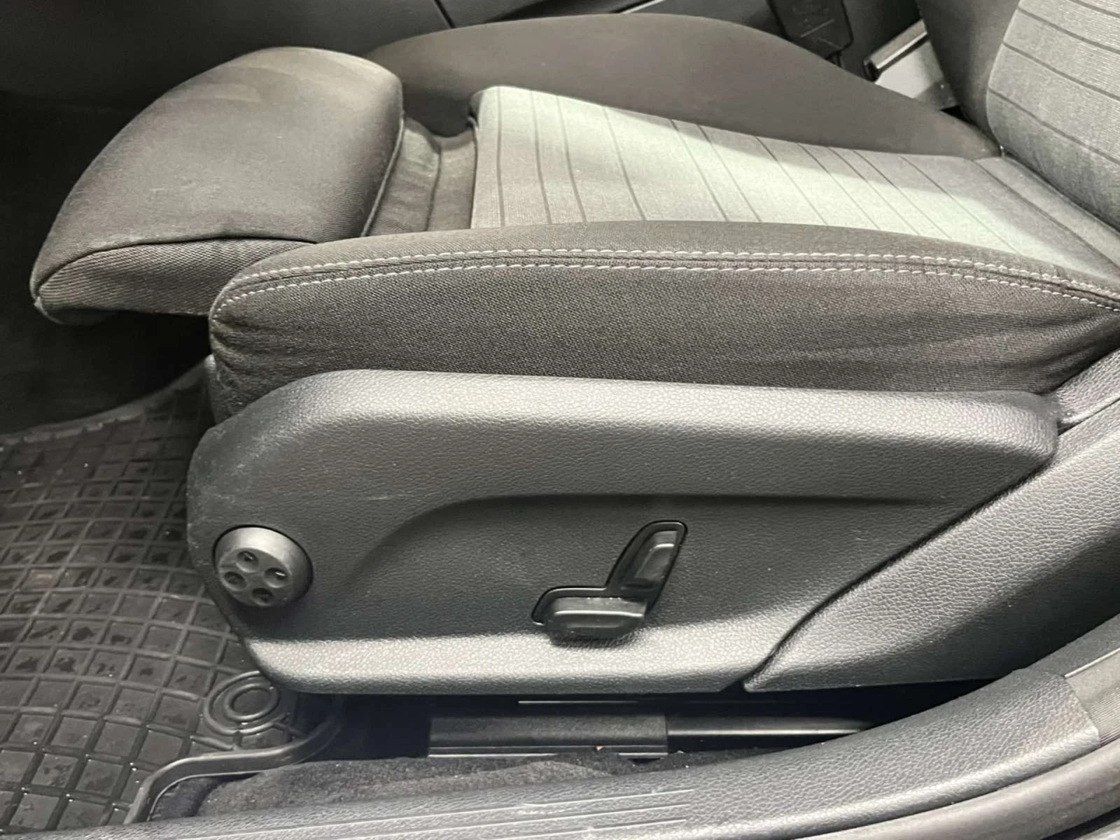 Mercedes-Benz C 180  - изображение 4