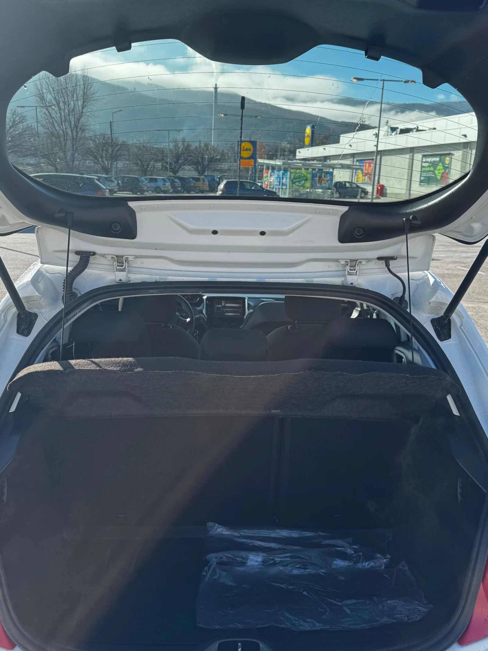 Peugeot 208 1.4 | Mobile.bg � ����������� 6