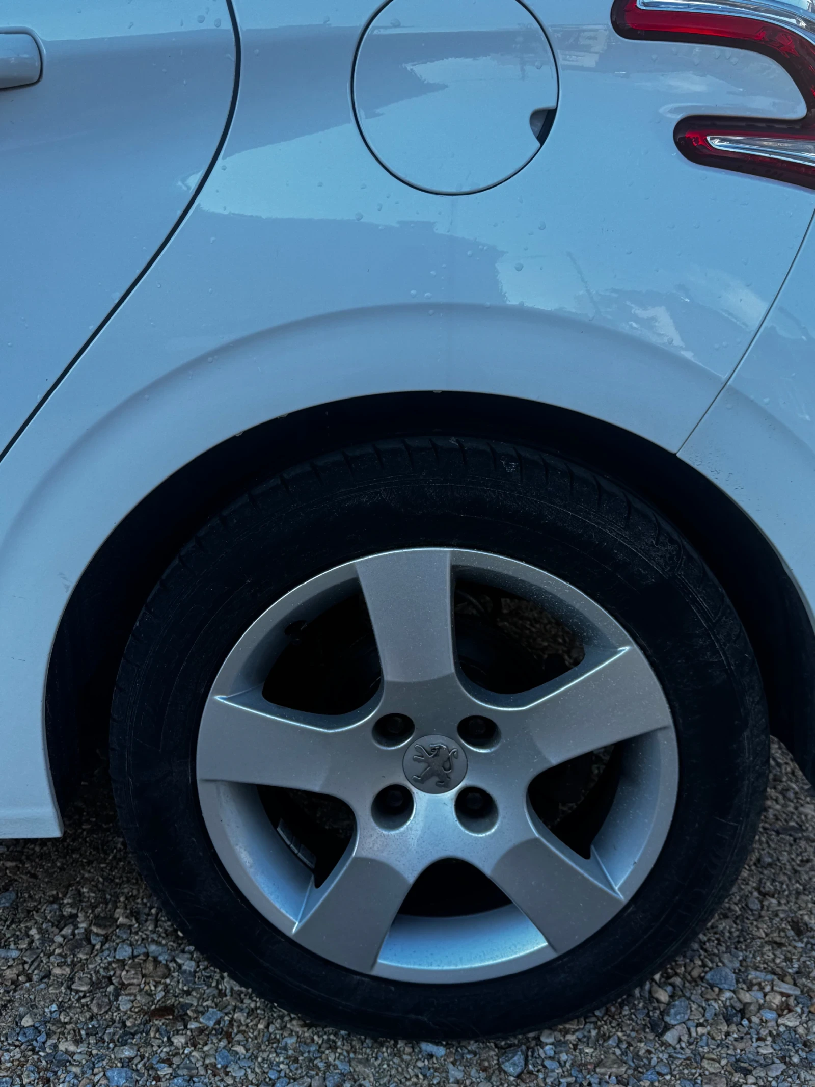 Peugeot 208 1.4 | Mobile.bg � ����������� 11