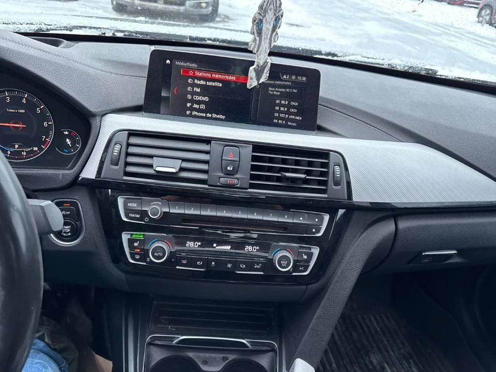 BMW 340 * 340i xDrive Sedan * CARFAX * ��� ������������ �� | Mobile.bg � ����������� 9