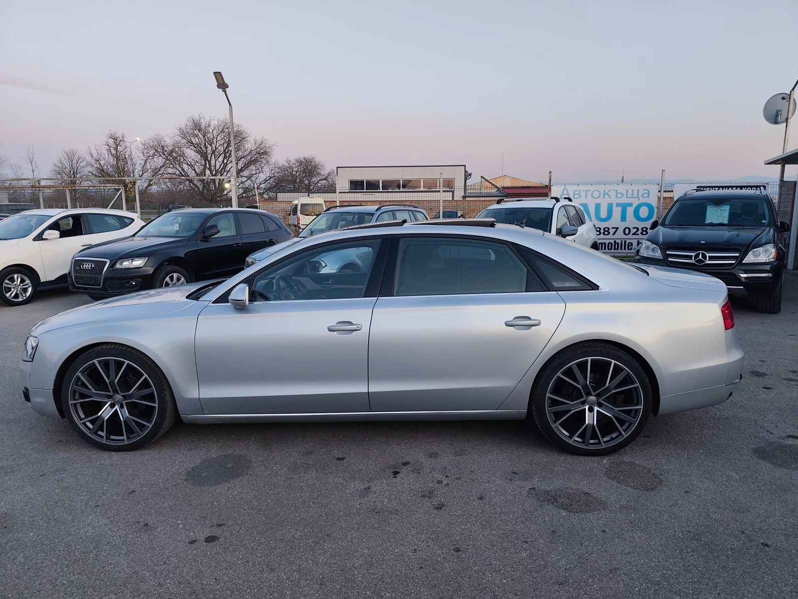 Audi A8 LONG 3xTV ПАНОРАМА, снимка 5 - Автомобили и джипове - 53788251