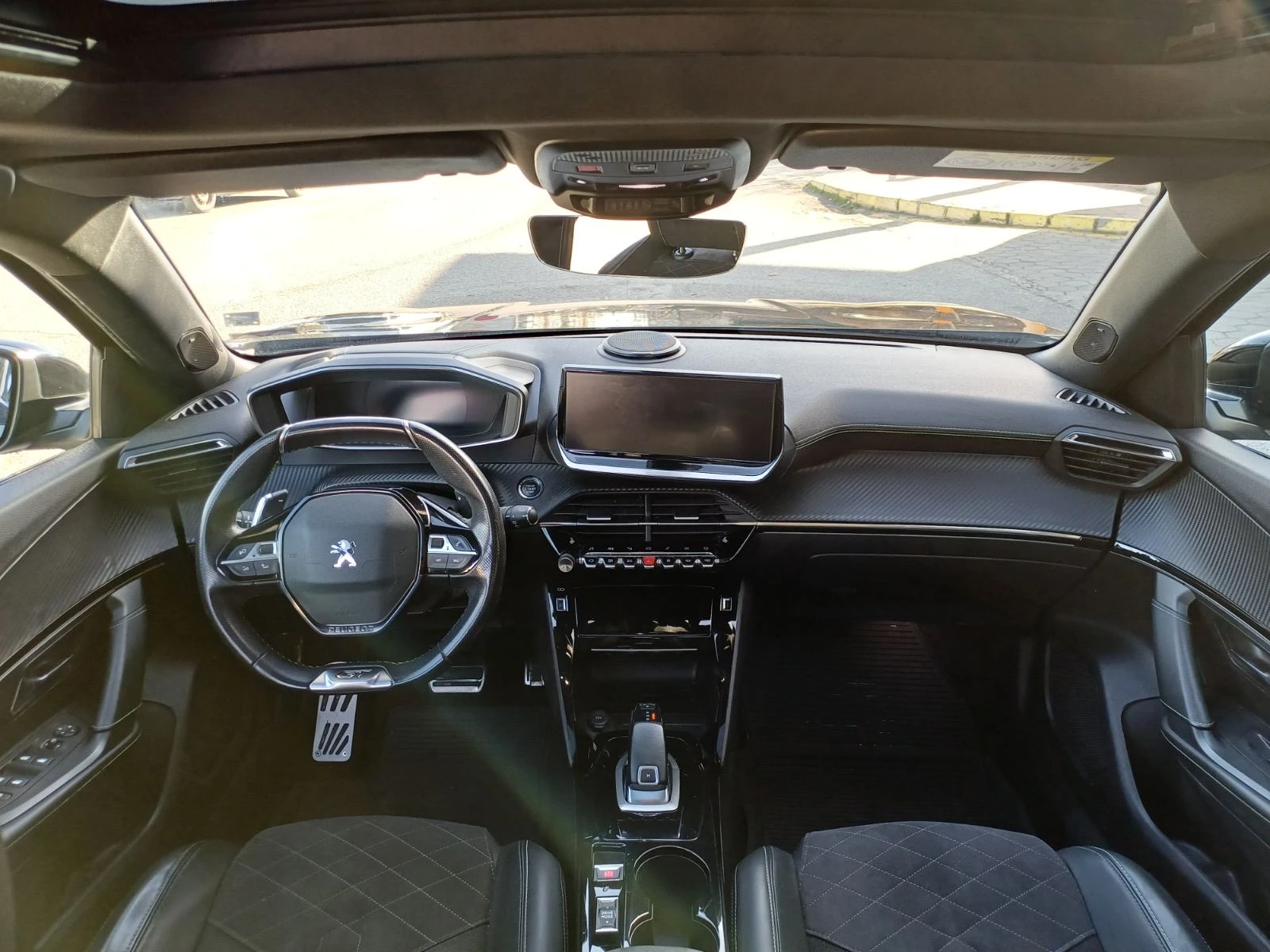 Peugeot 2008 GT Line 1.5 BlueHDi 130, снимка 12 - Автомобили и джипове - 53824500