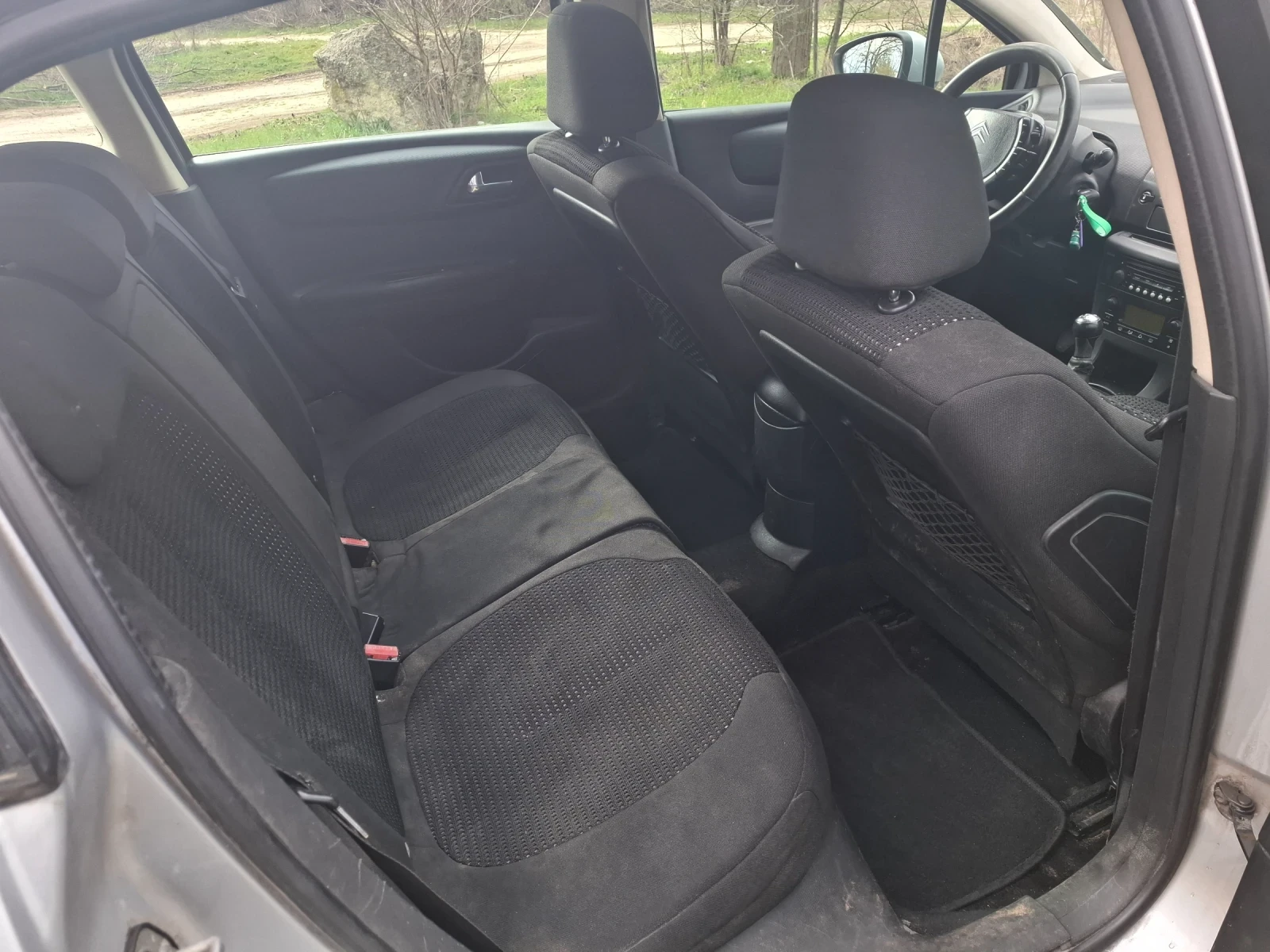 Citroen C4 1.6HDi Facelift, снимка 11 - Автомобили и джипове - 54001593