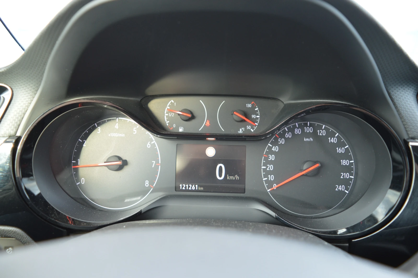 Opel Corsa 1.2-KLIMA, снимка 12 - Автомобили и джипове - 54139574