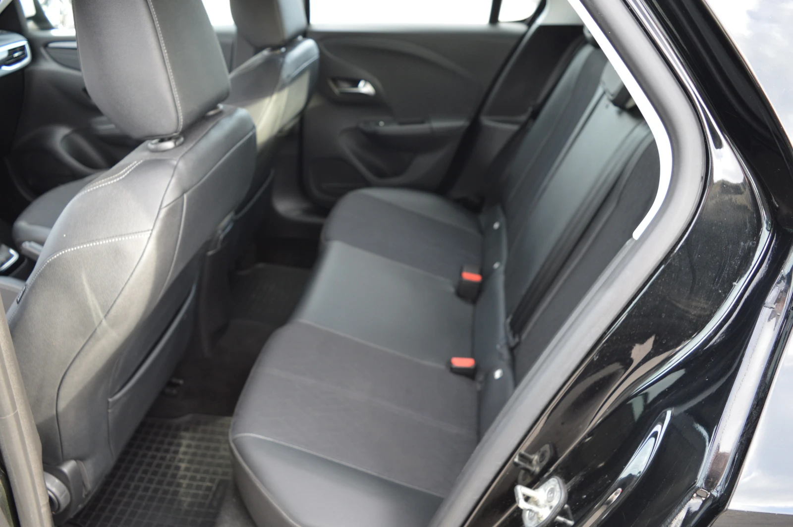 Opel Corsa 1.2-KLIMA, снимка 11 - Автомобили и джипове - 54139574