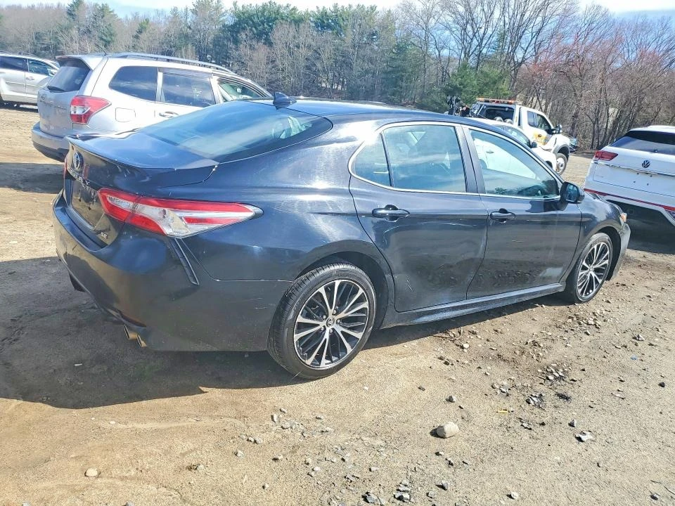 Toyota Camry, снимка 3 - Автомобили и джипове - 54622368