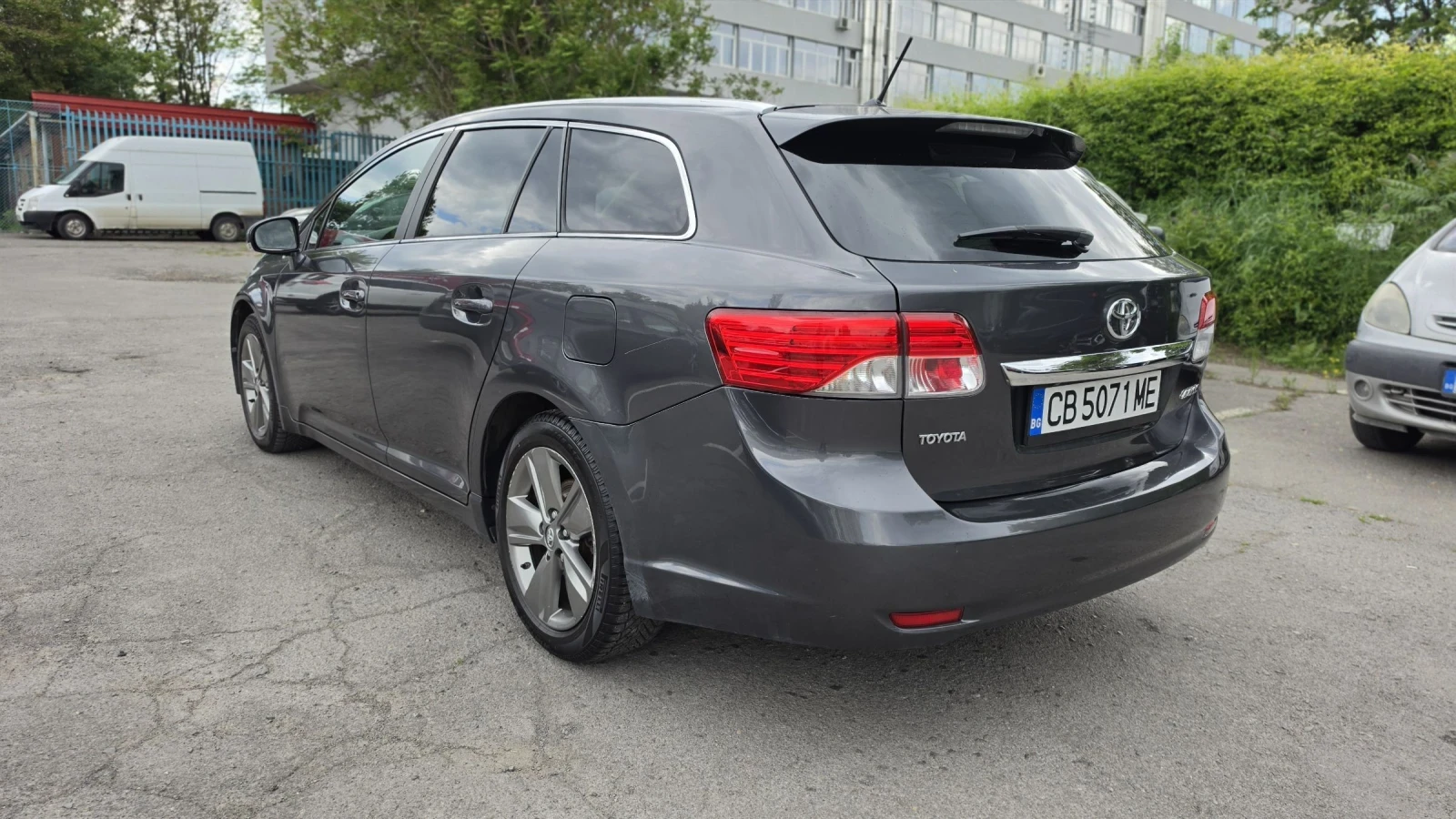 Toyota Avensis, снимка 7 - Автомобили и джипове - 54656643