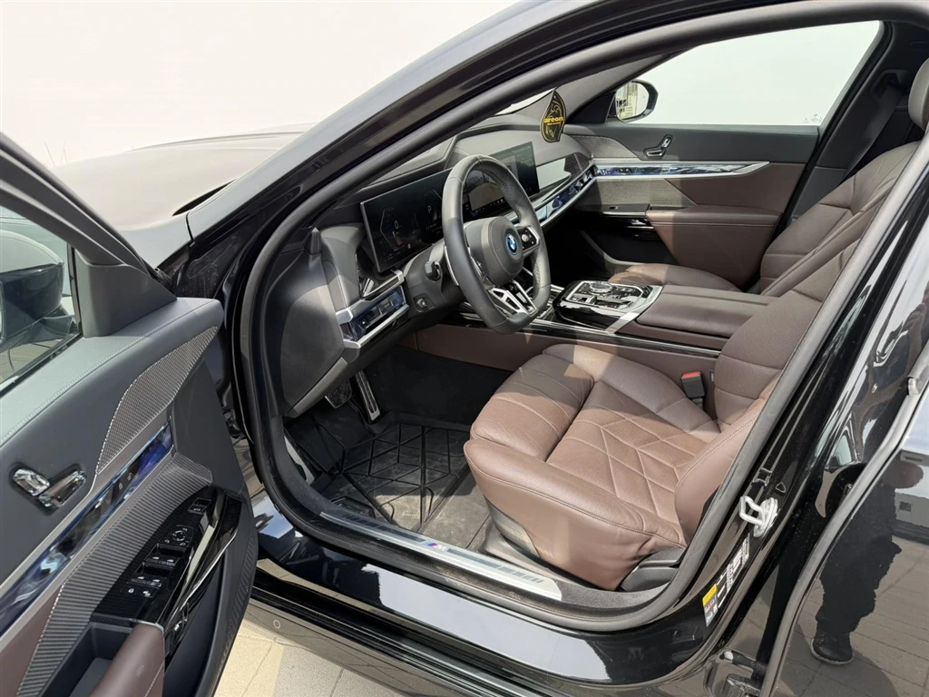 BMW 750 xDrive | Mobile.bg � ����������� 7