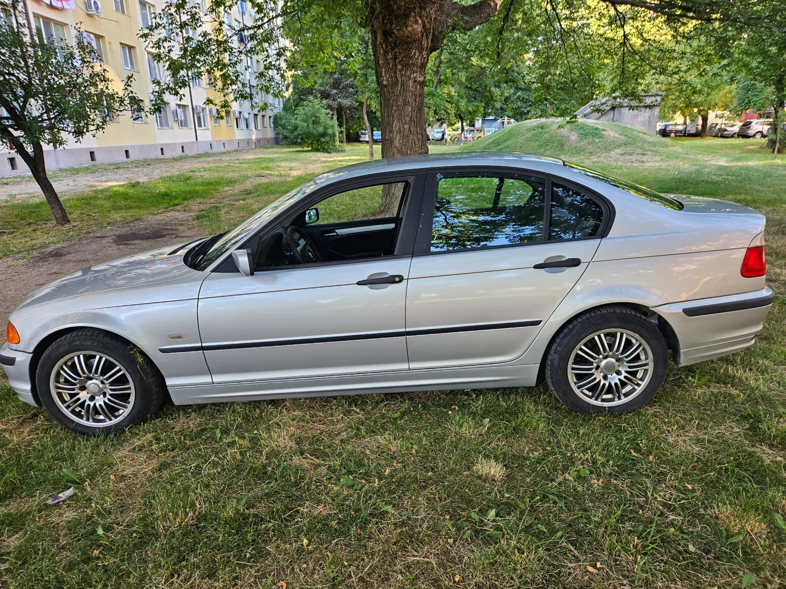 BMW 318 Метанова уредба , снимка 3 - Автомобили и джипове - 55080510