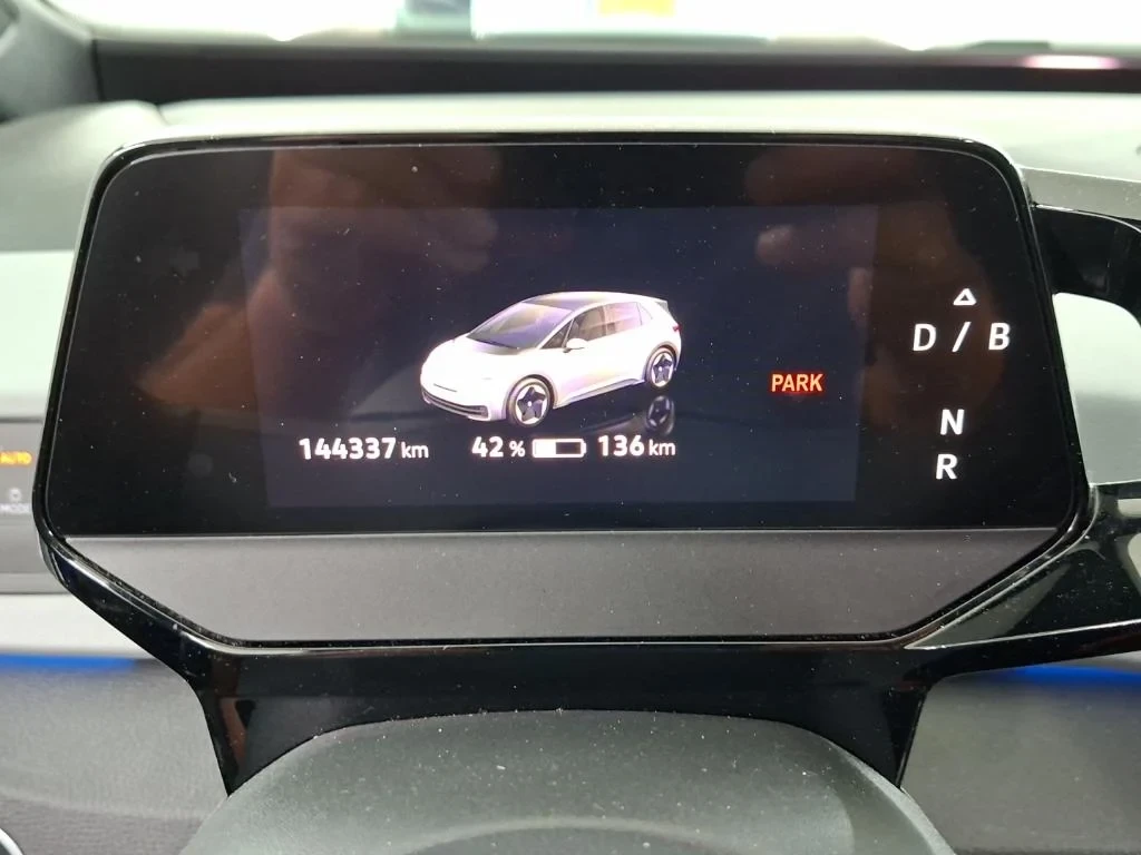 VW ID.3 58 kWh Auto LED-Matrix, снимка 8 - Автомобили и джипове - 55234843