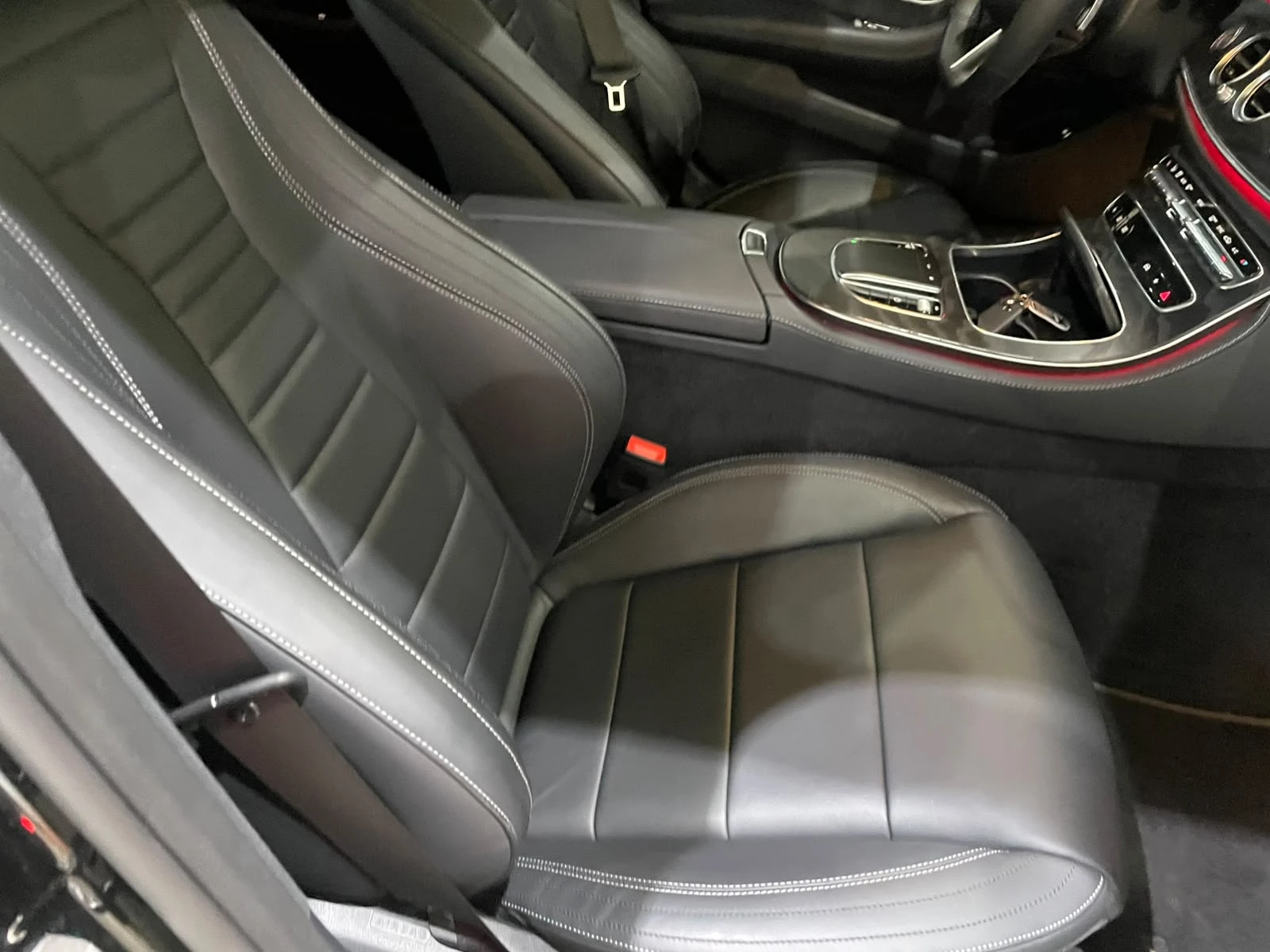 Mercedes-Benz E 220 d 4matic ! AMG Line !, снимка 9 - Автомобили и джипове - 55278535