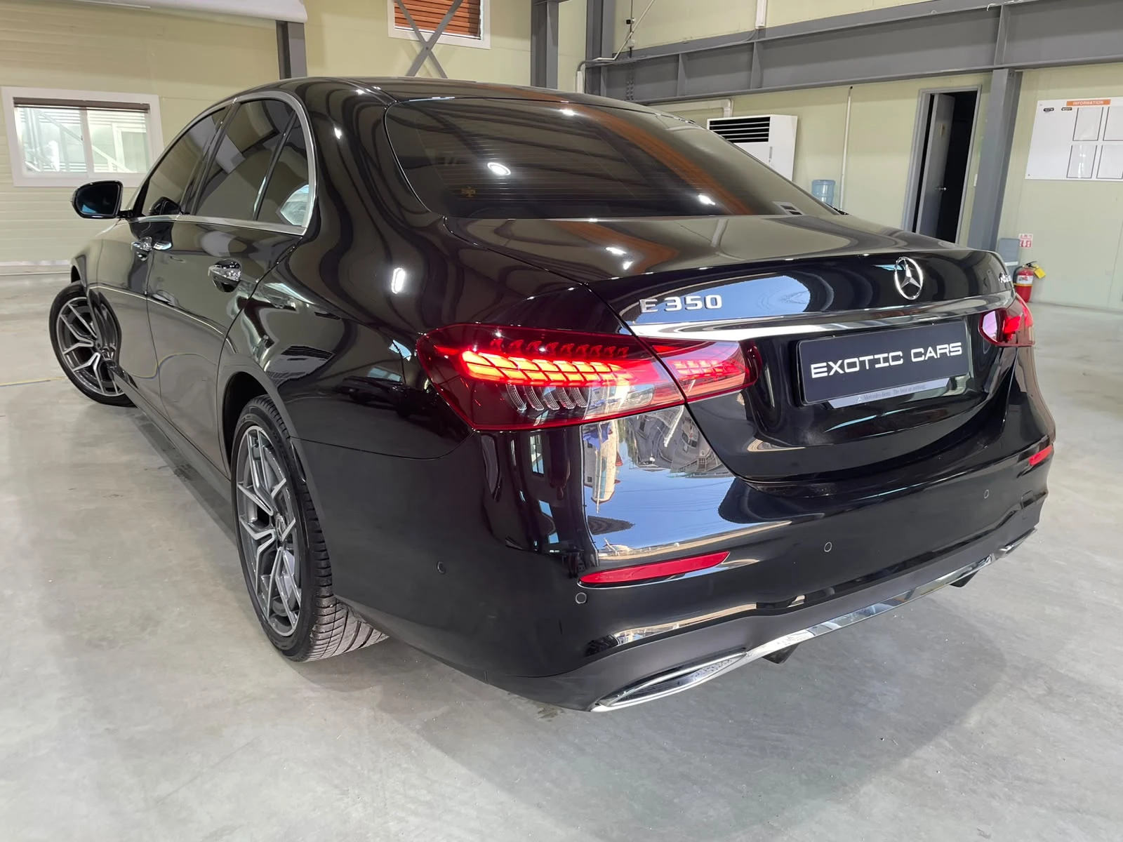 Mercedes-Benz E 220 d 4matic ! AMG Line !, снимка 6 - Автомобили и джипове - 55278535