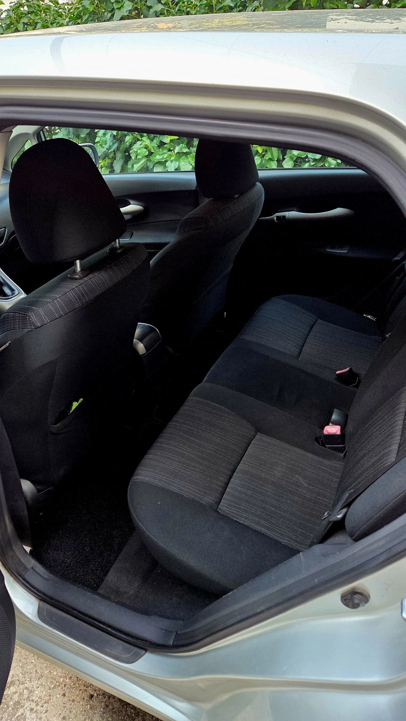 Toyota Auris, снимка 11 - Автомобили и джипове - 55436148