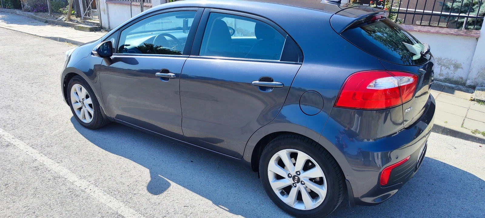 Kia Rio, снимка 5 - Автомобили и джипове - 55440460