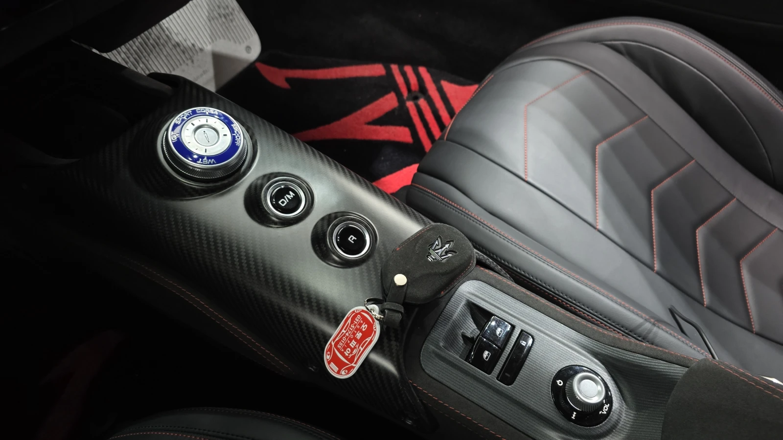 Maserati MC20 BLIND SPOT* КРАЙНА ЦЕНА, снимка 9 - Автомобили и джипове - 55595284