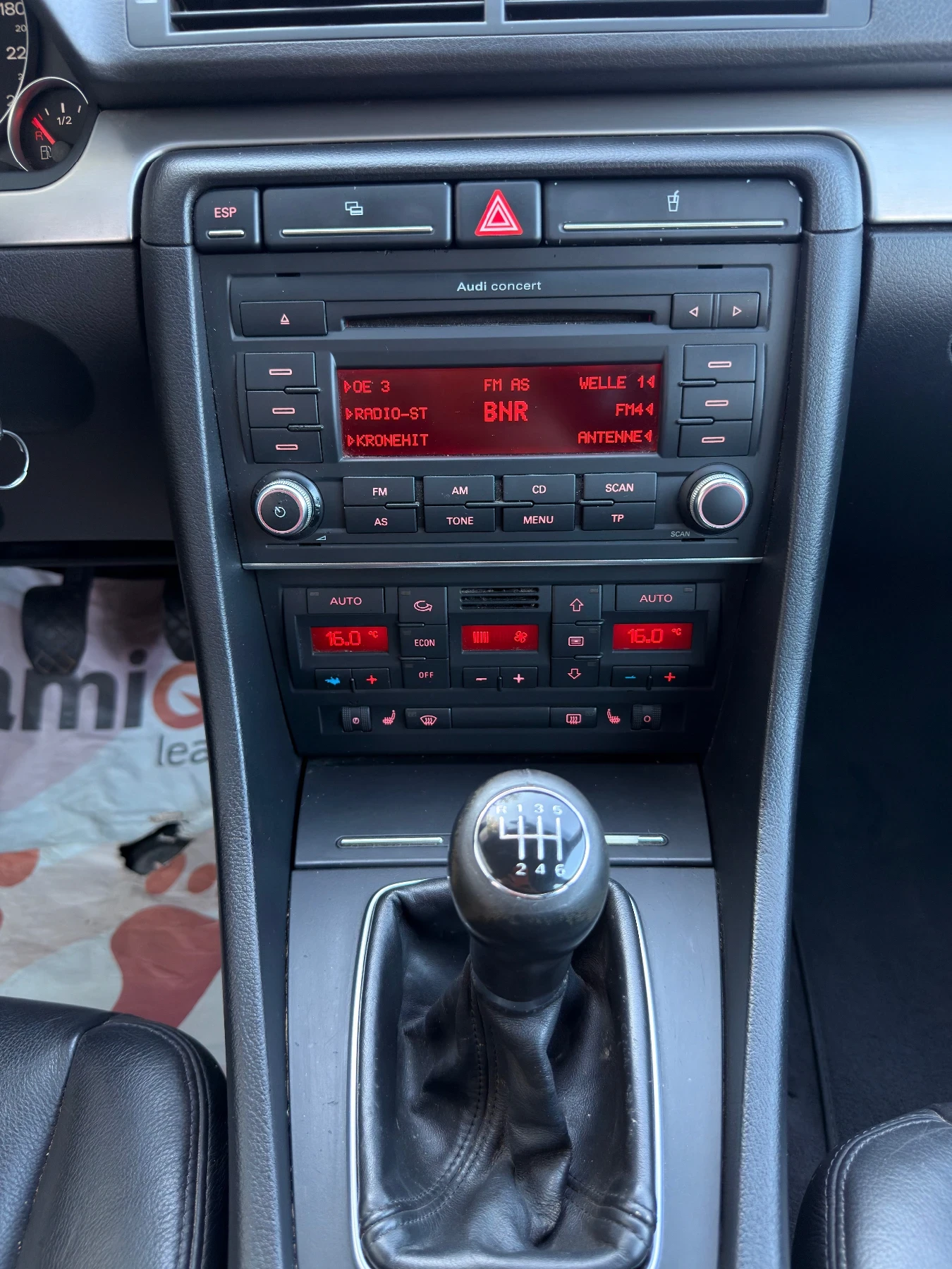 Audi A4 2.0 TDI Quattro, снимка 11 - Автомобили и джипове - 55694652