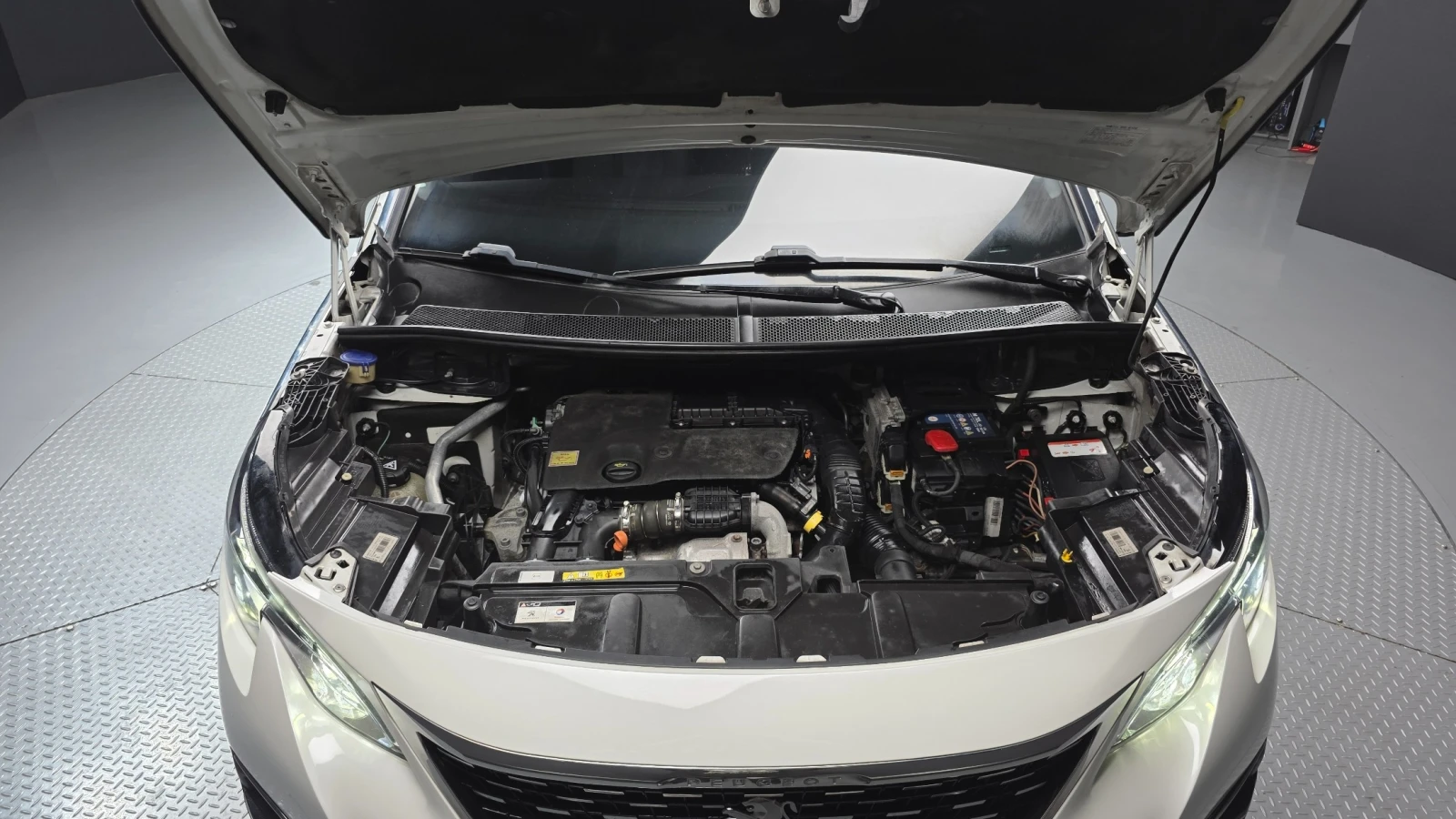 Peugeot 3008 1.6 BlueHDi Allure, снимка 5 - Автомобили и джипове - 55719729